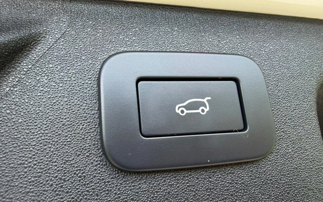 imagem-https://www.socarrao.com.br/sc-vehicle-images-prod/3910432/1789657023065-NDgyZTY4MzItNjAzMC00NjZiLWJhMjktZDdkYzg5YTA2ZTA5LmpwZWc.jpeg