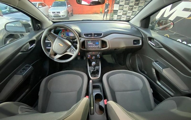 imagem-https://www.socarrao.com.br/sc-vehicle-images-prod/3910446/1789657069449-8443953_0_B_35a5b51865.jpeg