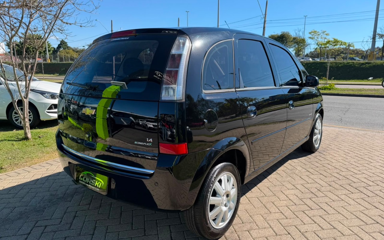 imagem-https://www.socarrao.com.br/sc-vehicle-images-prod/3910545/1789657305855-MjhiMDEyNzAtNzUwMy00NDUzLTk0MmItOWQwYmE2NzgwM2JmLmpwZWc.jpeg