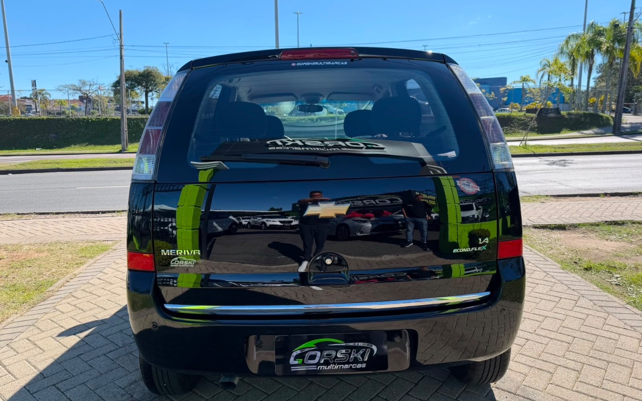imagem-https://www.socarrao.com.br/sc-vehicle-images-prod/3910545/1789657305926-YjhhNWQwZTAtMDkwOS00YmNlLTkxNmYtMWJiMDEwNWNkOTQ4LmpwZWc.jpeg