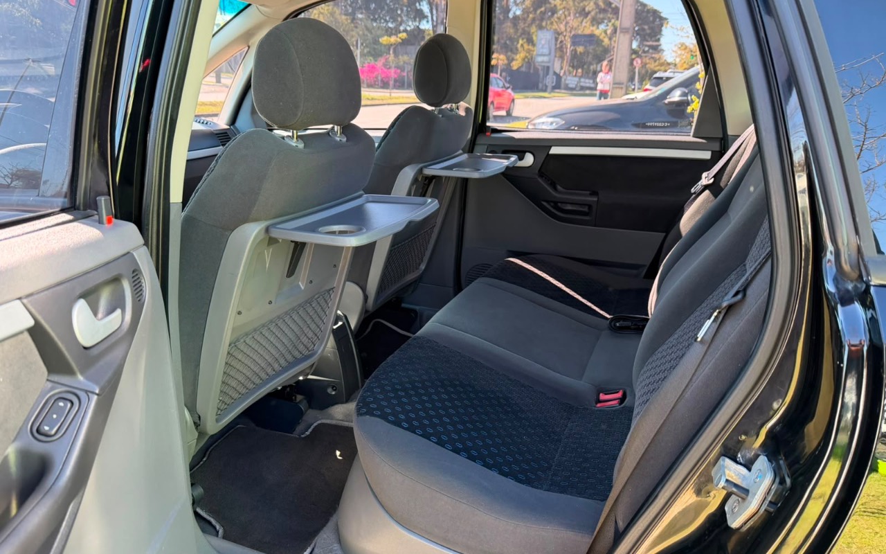 imagem-https://www.socarrao.com.br/sc-vehicle-images-prod/3910545/1789657306164-NTY2OWJiMTYtZGY4My00YzlkLTk5MzYtMWEzYmNlNjlmMTE2LmpwZWc.jpeg