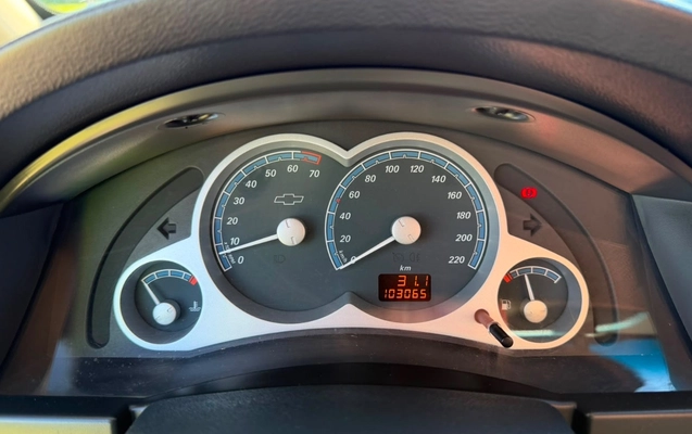 imagem-https://www.socarrao.com.br/sc-vehicle-images-prod/3910545/1789657306576-YWM2NzQxMWYtYTQwOS00NDAzLThiYzctODdkYjIyOWIwMDY2LmpwZWc.jpeg