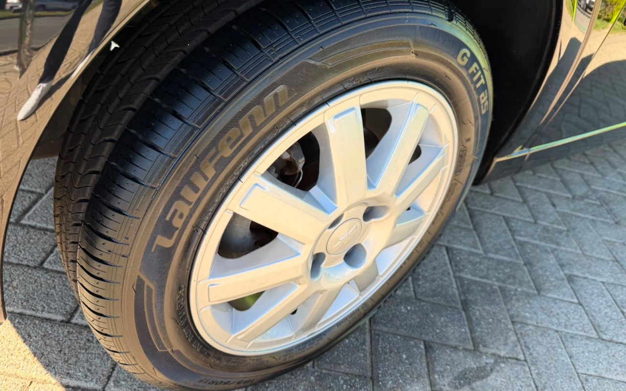 imagem-https://www.socarrao.com.br/sc-vehicle-images-prod/3910545/1789657306766-Y2JkOWQ2ZjMtZDBiZi00NDIzLWJjMDMtZWJkYTQwYTE2MTQ5LmpwZWc.jpeg