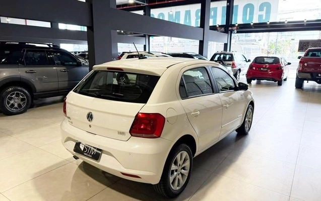 imagem-https://www.socarrao.com.br/sc-vehicle-images-prod/3910661/1789657444513-8484895_17_B_45ca8e1ab5.jpeg