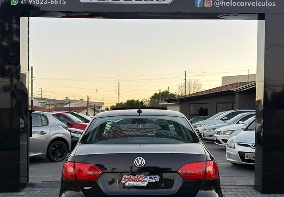 imagem-https://www.socarrao.com.br/sc-vehicle-images-prod/3910670/1789657479640-8485258_3_B_718400c36e.jpeg