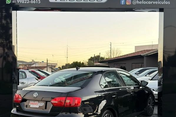 imagem-https://www.socarrao.com.br/sc-vehicle-images-prod/3910670/1789657479642-8485258_8_B_9f349b0233.jpeg