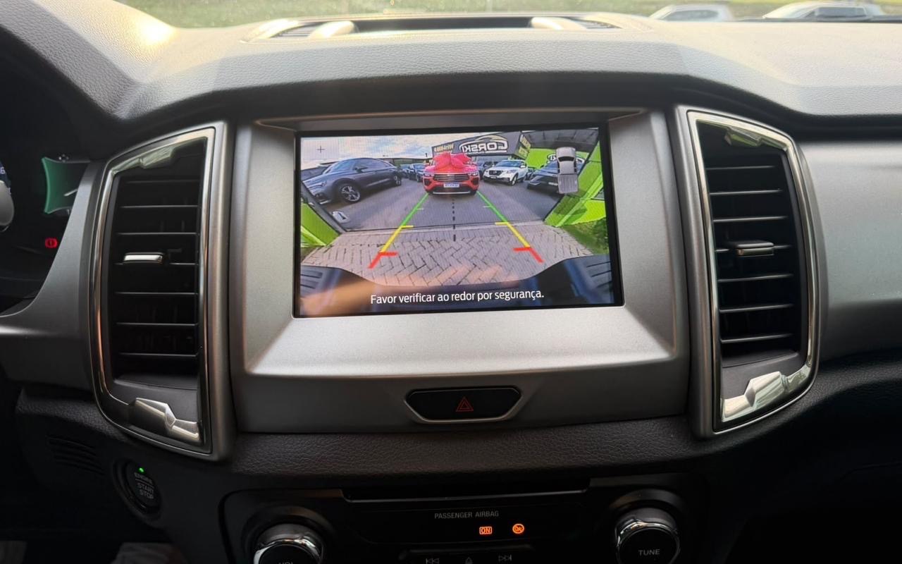 imagem-https://www.socarrao.com.br/sc-vehicle-images-prod/3910681/1789657512764-YTJjMTNmNzctNGIyMi00YTBkLTg3MjEtYTU2NDYwMWVlOGM4LmpwZWc.jpeg