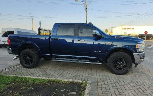 imagem-https://www.socarrao.com.br/sc-vehicle-images-prod/3910707/1789657548589-2K6UtpiCztUULjcBCttah3Z4vzguh1u9.jpg