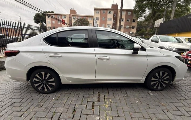 imagem-https://www.socarrao.com.br/sc-vehicle-images-prod/3910768/1789657748706-8485980_12_B_0ce813ed4e.jpeg