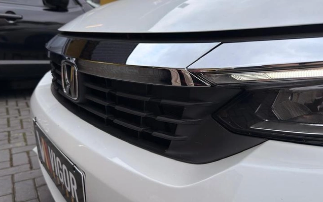 imagem-https://www.socarrao.com.br/sc-vehicle-images-prod/3910768/1789657748706-8485980_6_B_83495f3724.jpeg