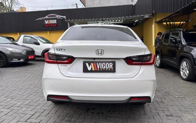 imagem-https://www.socarrao.com.br/sc-vehicle-images-prod/3910768/1789657748707-8485980_14_B_cdac868543.jpeg