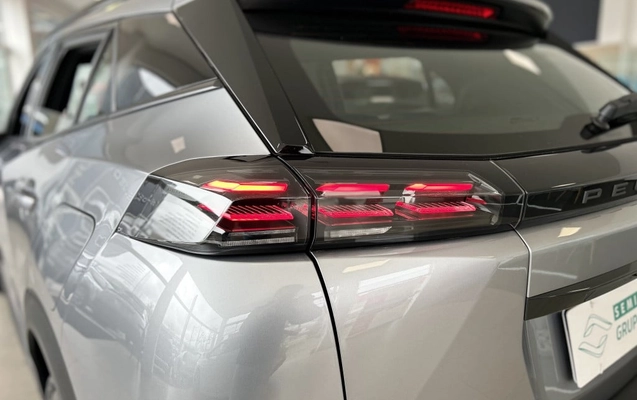 imagem-https://www.socarrao.com.br/sc-vehicle-images-prod/3910868/1789829658828-vehicle_image_1789825270_f91a63f67d4862682198987b1c7fda87.jpeg