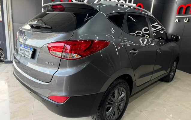 imagem-https://www.socarrao.com.br/sc-vehicle-images-prod/3911078/1789658381185-003_c78c7bc94ed39b06947b02309cc9627b.jpeg