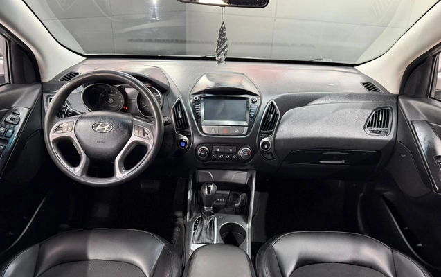 imagem-https://www.socarrao.com.br/sc-vehicle-images-prod/3911078/1789658381190-003_aed9dae1eeb1881fac14831a6dd3d47e.jpeg