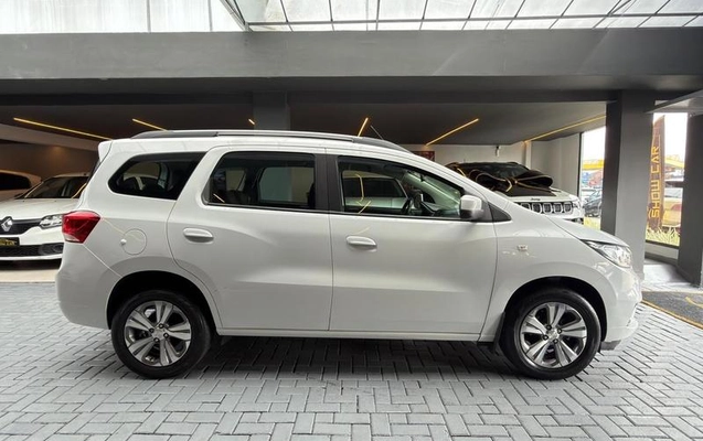 imagem-https://www.socarrao.com.br/sc-vehicle-images-prod/3911138/1789658691061-8485492_13_B_8dc4687a41.jpeg