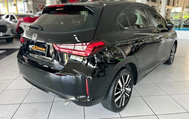 imagem-https://www.socarrao.com.br/sc-vehicle-images-prod/3911142/1789658753816-8467743_4_B_9e912cb3be.jpeg