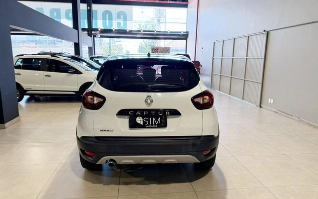 imagem-https://www.socarrao.com.br/sc-vehicle-images-prod/3911223/1790253016801-8474325_0_B_1c8d2d6e7a.jpeg