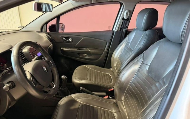 imagem-https://www.socarrao.com.br/sc-vehicle-images-prod/3911223/1790253016818-8474325_14_B_90db37bca3.jpeg