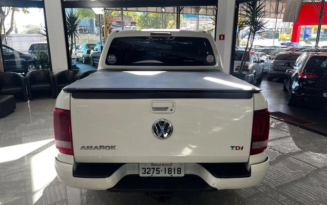 imagem-https://www.socarrao.com.br/sc-vehicle-images-prod/3911700/1789660022611-8073059_8_B_6d260b80ec.jpeg