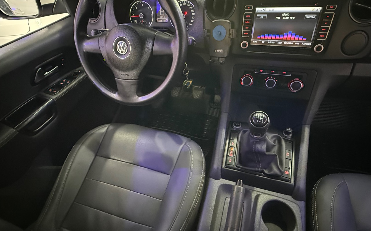 imagem-https://www.socarrao.com.br/sc-vehicle-images-prod/3911776/1789660174680-SU1HXzAwMzQuanBlZw.jpeg