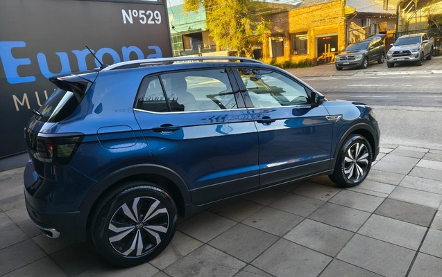 imagem-https://www.socarrao.com.br/sc-vehicle-images-prod/3911818/1789735876494-SU1HXzIwMjYwOTE3XzE3MTE0Nzk0MV9IRFIuanBn.jpg
