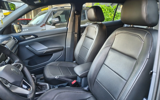 imagem-https://www.socarrao.com.br/sc-vehicle-images-prod/3911818/1789735876780-SU1HXzIwMjYwOTE3XzE3MTIyMjQwNF9IRFIuanBn.jpg