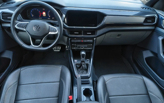 imagem-https://www.socarrao.com.br/sc-vehicle-images-prod/3911818/1789735877106-SU1HXzIwMjYwOTE3XzE3MTI0MTY3OV9IRFIuanBn.jpg
