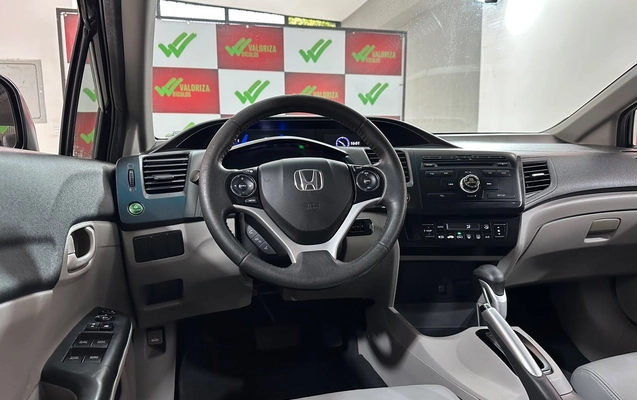 imagem-https://www.socarrao.com.br/sc-vehicle-images-prod/3911873/1789660525516-8fe98fc2-e860-4254-ae83-edb49ee6d18a.jpg