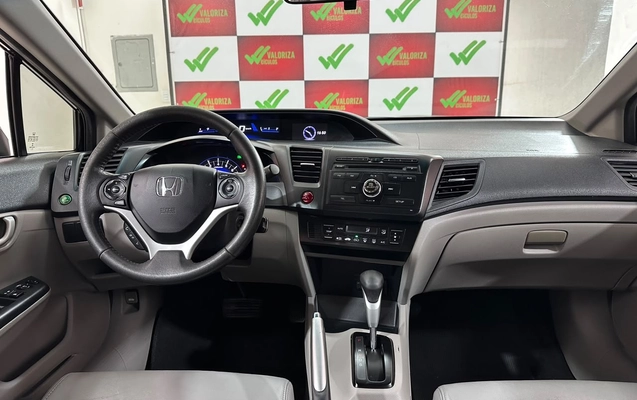 imagem-https://www.socarrao.com.br/sc-vehicle-images-prod/3911873/1789660525518-425ac838-449e-48e4-a7cd-bac67cc4d7fc.jpg