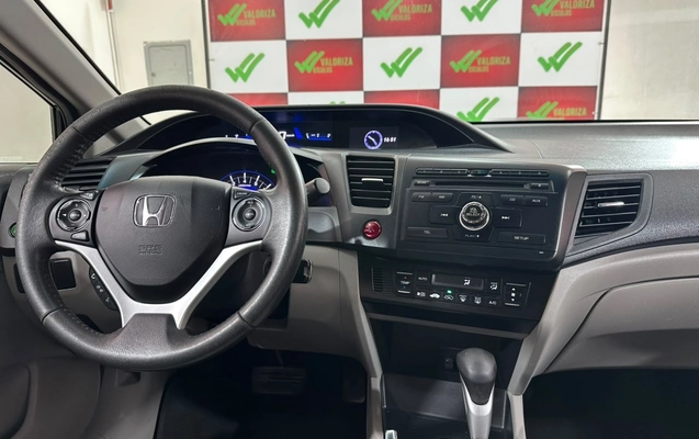 imagem-https://www.socarrao.com.br/sc-vehicle-images-prod/3911873/1789660525519-cc95051f-c75f-4d82-b8db-68f468657f4f.jpg