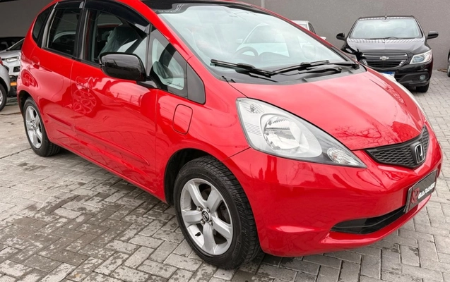 imagem-https://www.socarrao.com.br/sc-vehicle-images-prod/3912179/1789661161296-3_010530.jpg