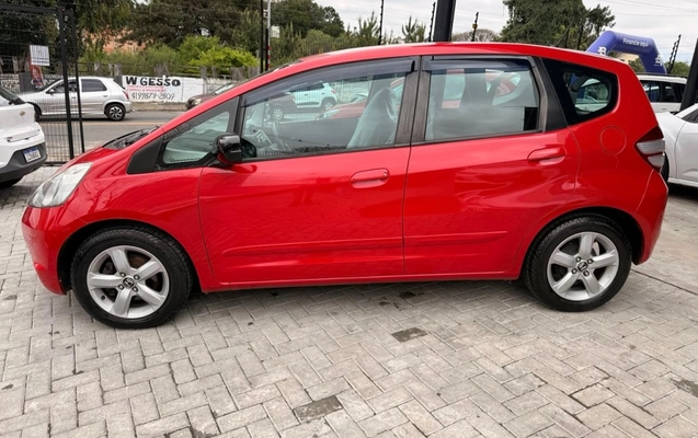 imagem-https://www.socarrao.com.br/sc-vehicle-images-prod/3912179/1789661161306-8_010530.jpg