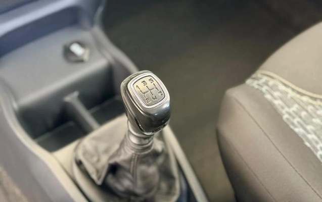 imagem-https://www.socarrao.com.br/sc-vehicle-images-prod/3912199/1789661211793-8463900_14_B_c6e391b3db.jpeg