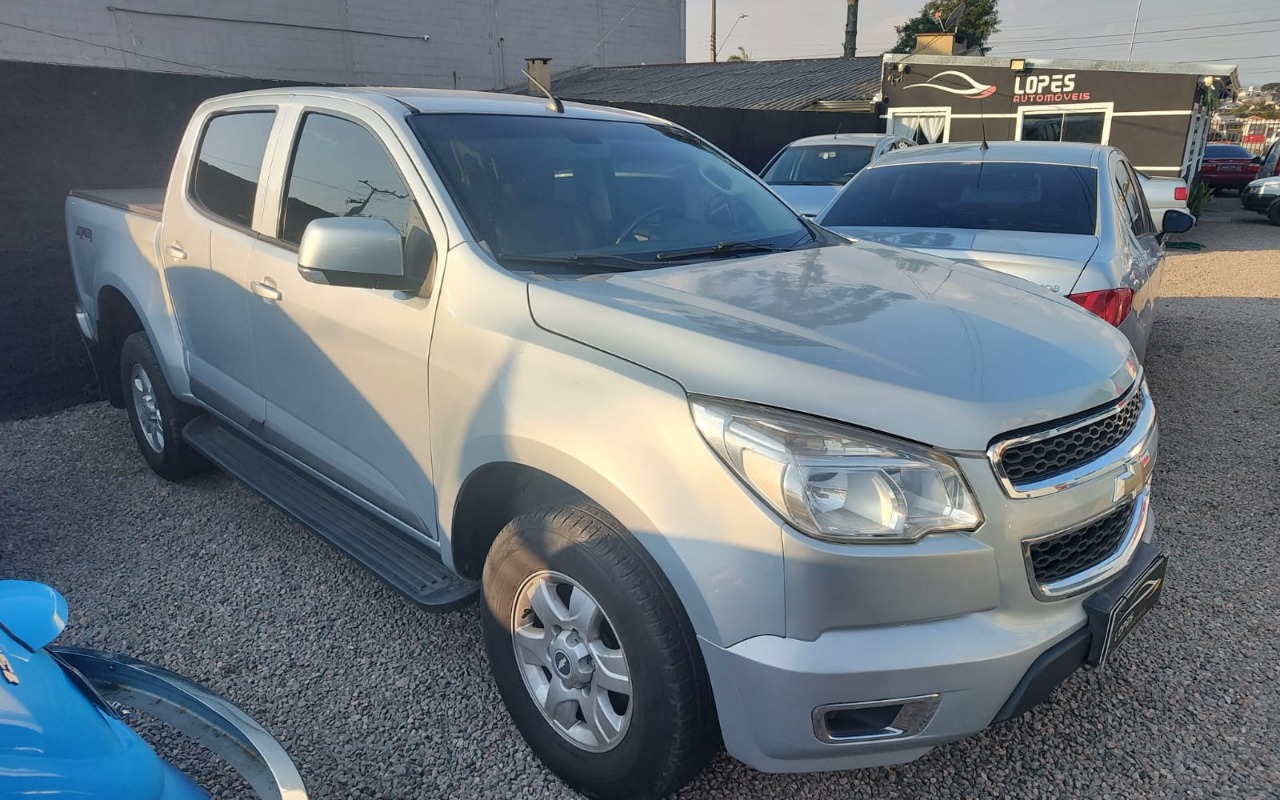imagem-https://www.socarrao.com.br/sc-vehicle-images-prod/3912238/1789661427996-V2hhdHNBcHAgSW1hZ2UgMjAyNi0wOC0yOSBhdCAxNy4wMS4xMCAoMSkuanBlZw.jpeg