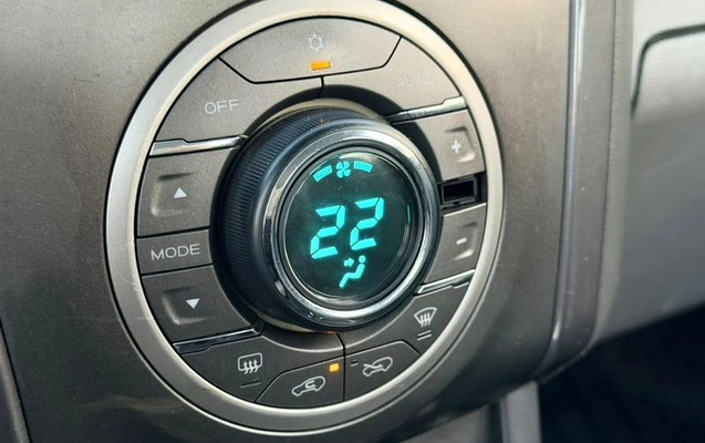 imagem-https://www.socarrao.com.br/sc-vehicle-images-prod/3912358/1789668602337-8461259_18_B_f9cc8b9608.jpeg