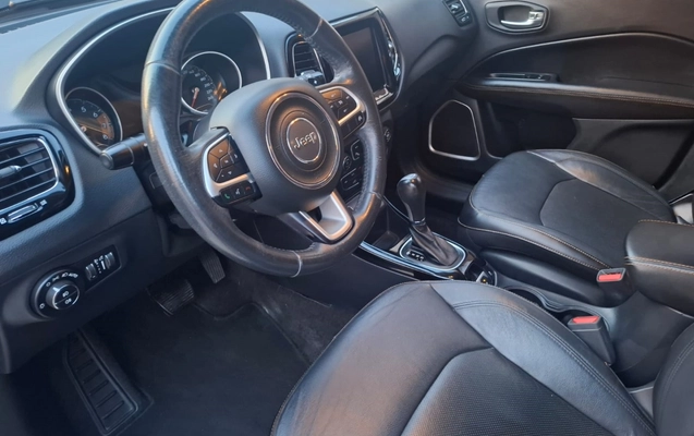 imagem-https://www.socarrao.com.br/sc-vehicle-images-prod/3912381/1789661844367-15_072038.jpg