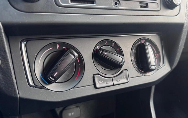 imagem-https://www.socarrao.com.br/sc-vehicle-images-prod/3912443/1789661913027-8464561_11_B_b6159474d8.jpeg