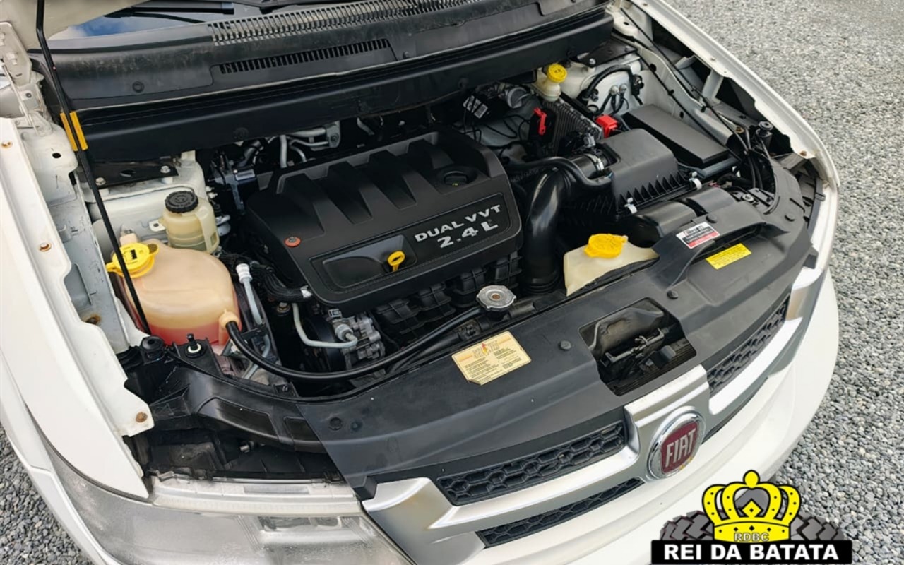 imagem-https://www.socarrao.com.br/sc-vehicle-images-prod/3912484/1789661948072-MTMuanBn.jpg