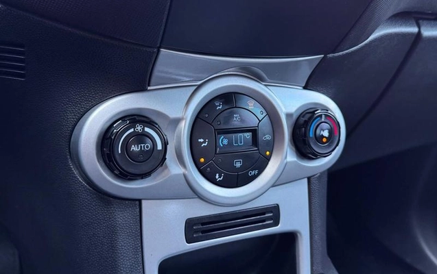 imagem-https://www.socarrao.com.br/sc-vehicle-images-prod/3912674/1789662422692-8474235_12_B_50e777ba46.jpeg