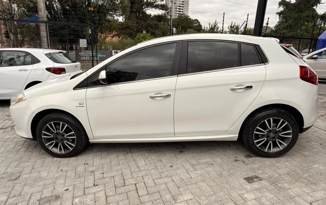 imagem-https://www.socarrao.com.br/sc-vehicle-images-prod/3912872/1789662765964-6_013110.jpg