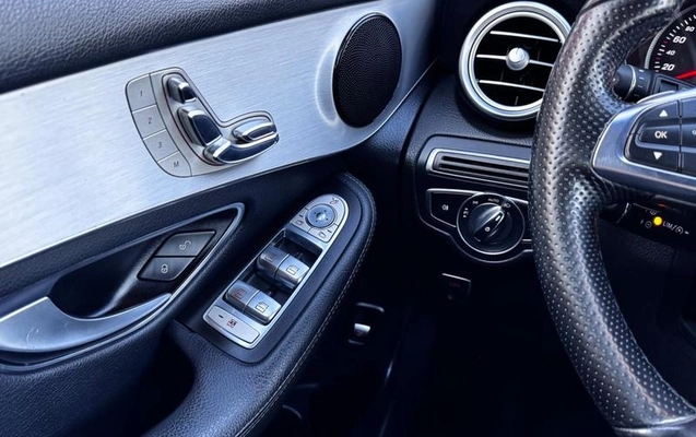 imagem-https://www.socarrao.com.br/sc-vehicle-images-prod/3913034/1789663129967-8477198_14_B_528a56f112.jpeg