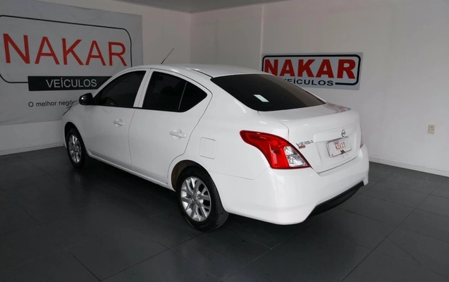 imagem-https://www.socarrao.com.br/sc-vehicle-images-prod/3913039/1790007296344-myRNL1riNntIXTmuExwf1mnYv1vXXpmE.jpg