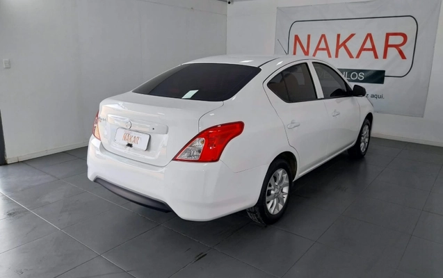 imagem-https://www.socarrao.com.br/sc-vehicle-images-prod/3913039/1790007296347-4WCIiMIfcq1fMiTxdwMUA2z4CYta8W6K.jpg