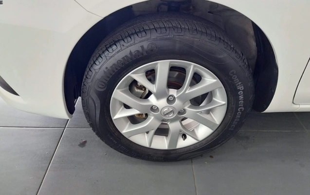 imagem-https://www.socarrao.com.br/sc-vehicle-images-prod/3913039/1790007296359-RlXJeXm6efrcv7ojY08AXUTN4I6YgjJ3.jpg