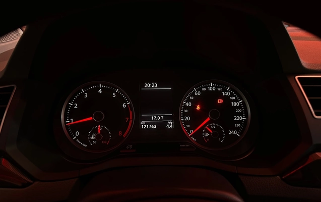imagem-https://www.socarrao.com.br/sc-vehicle-images-prod/3913389/1789663859783-312b4284-5418-40ad-ad28-daaef7208859.jpg