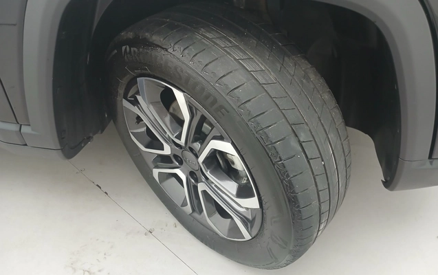 imagem-https://www.socarrao.com.br/sc-vehicle-images-prod/3913393/1789663865306-14.jpg