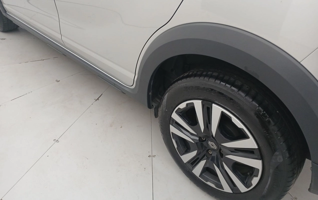 imagem-https://www.socarrao.com.br/sc-vehicle-images-prod/3913702/1789664647956-13.jpg