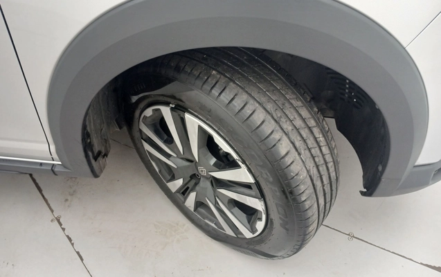 imagem-https://www.socarrao.com.br/sc-vehicle-images-prod/3913702/1789664647957-14.jpg