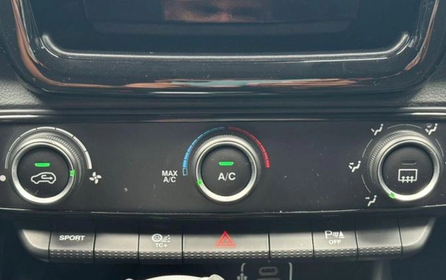 imagem-https://www.socarrao.com.br/sc-vehicle-images-prod/3913788/1789665001103-Nzc1MTU2NF8wX0JfYWVlZWYwNWExNC5qcGVn.jpeg