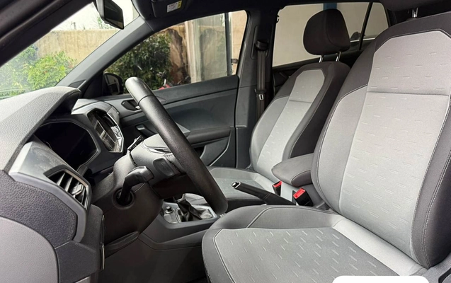 imagem-https://www.socarrao.com.br/sc-vehicle-images-prod/3913789/1789665009136-bc086547-e38f-4bd5-ab0f-4abc9f1cb8de.jpg